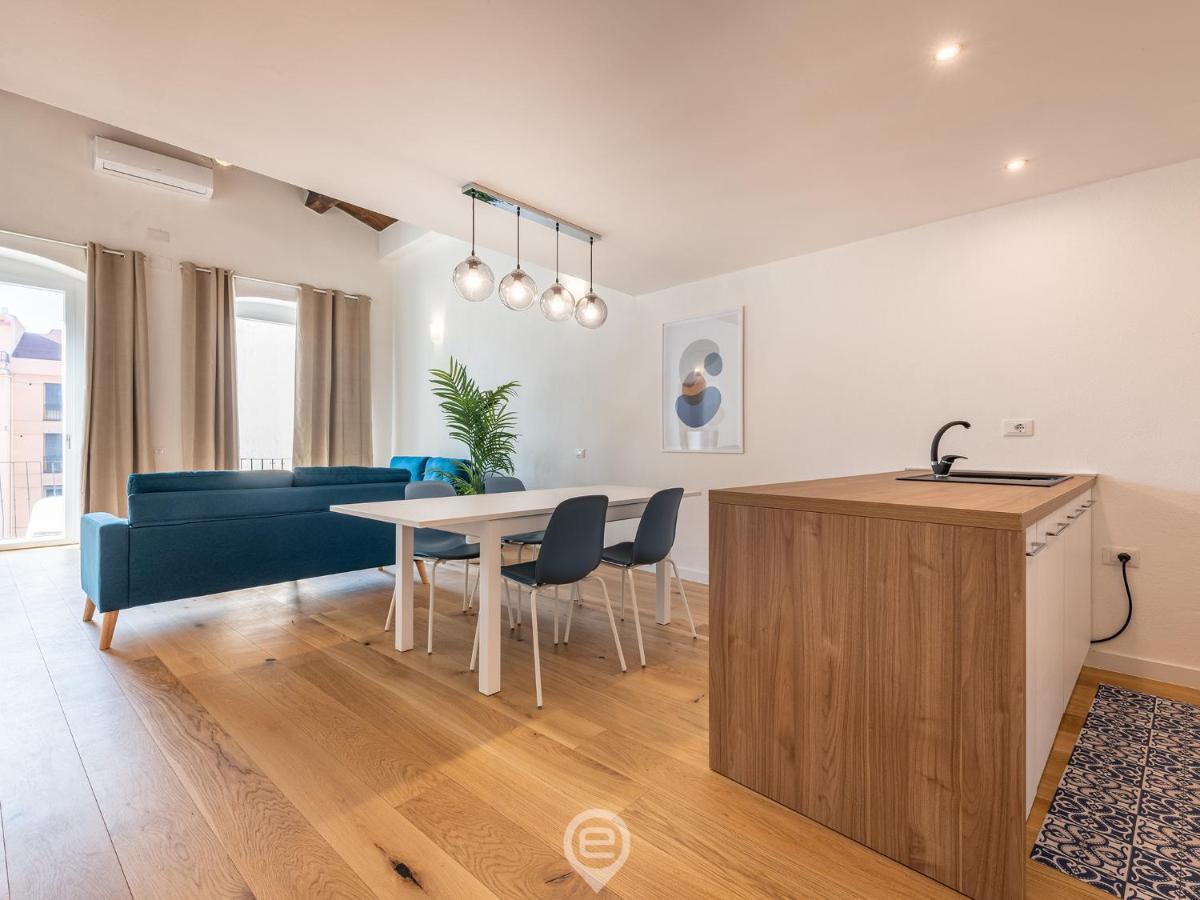 Luisa Apartment カリアリ エクステリア 写真