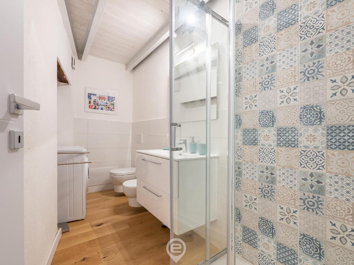 Luisa Apartment カリアリ エクステリア 写真